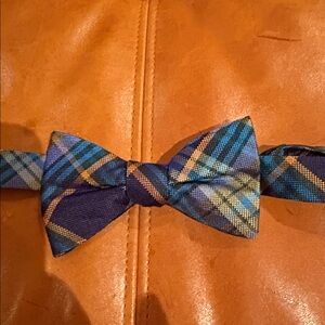 NWT Tommy Hilfiger Blue and Yellow Plaid Bow Tie